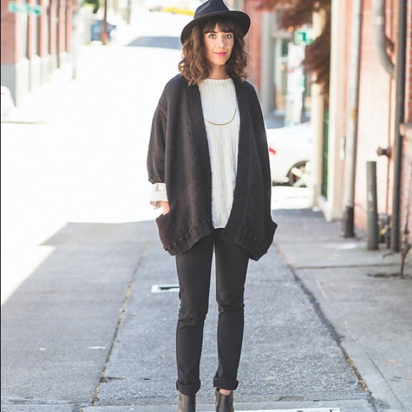 Magpies, Homebodies, and Nomads: A Modern Knitter’s Hardback Guide Book - Picture 14 of 16